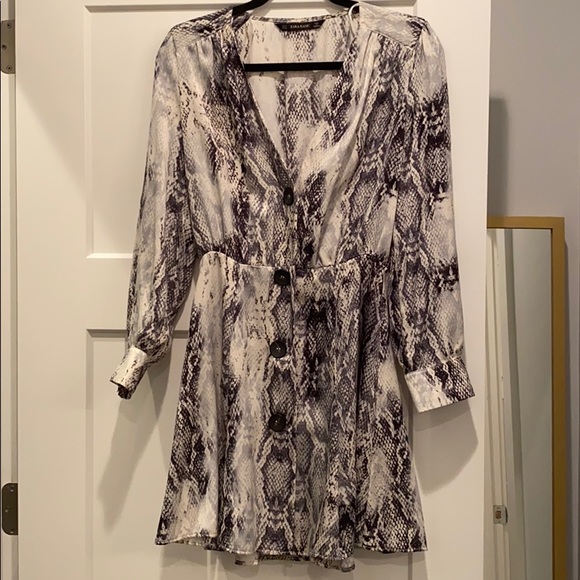 zara robe python